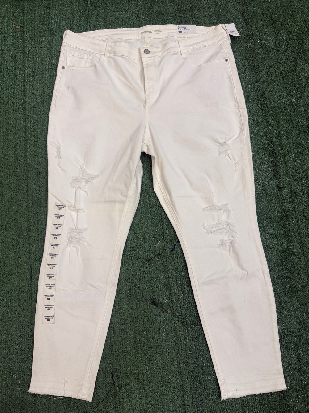 Old Navy White Rockstar Super Skinny Mid-Rise Jeans - Size 18